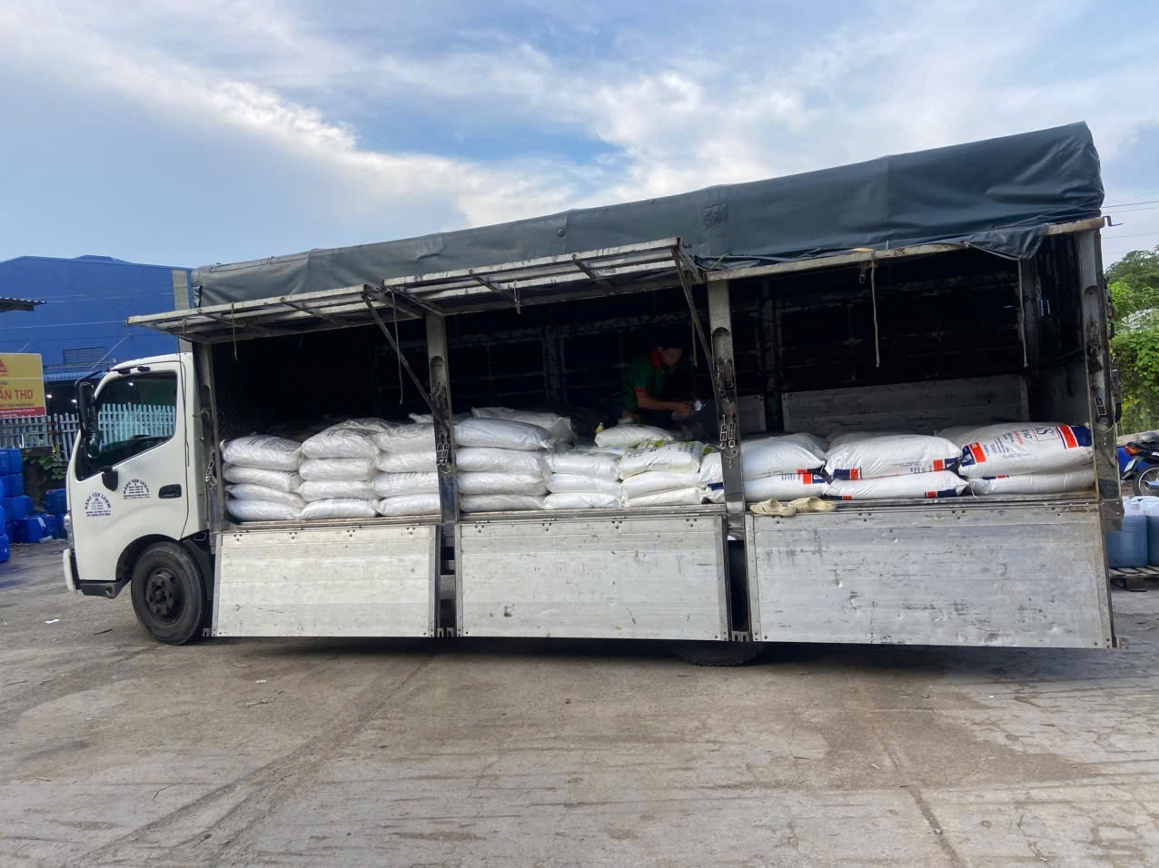 Xe tải 5 - 10 tấn